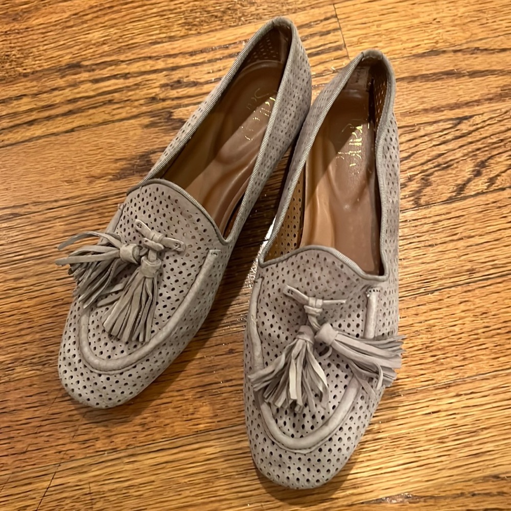 Fraco Sarto Perforated Tassel Loafer Flats Grayish Brown 8